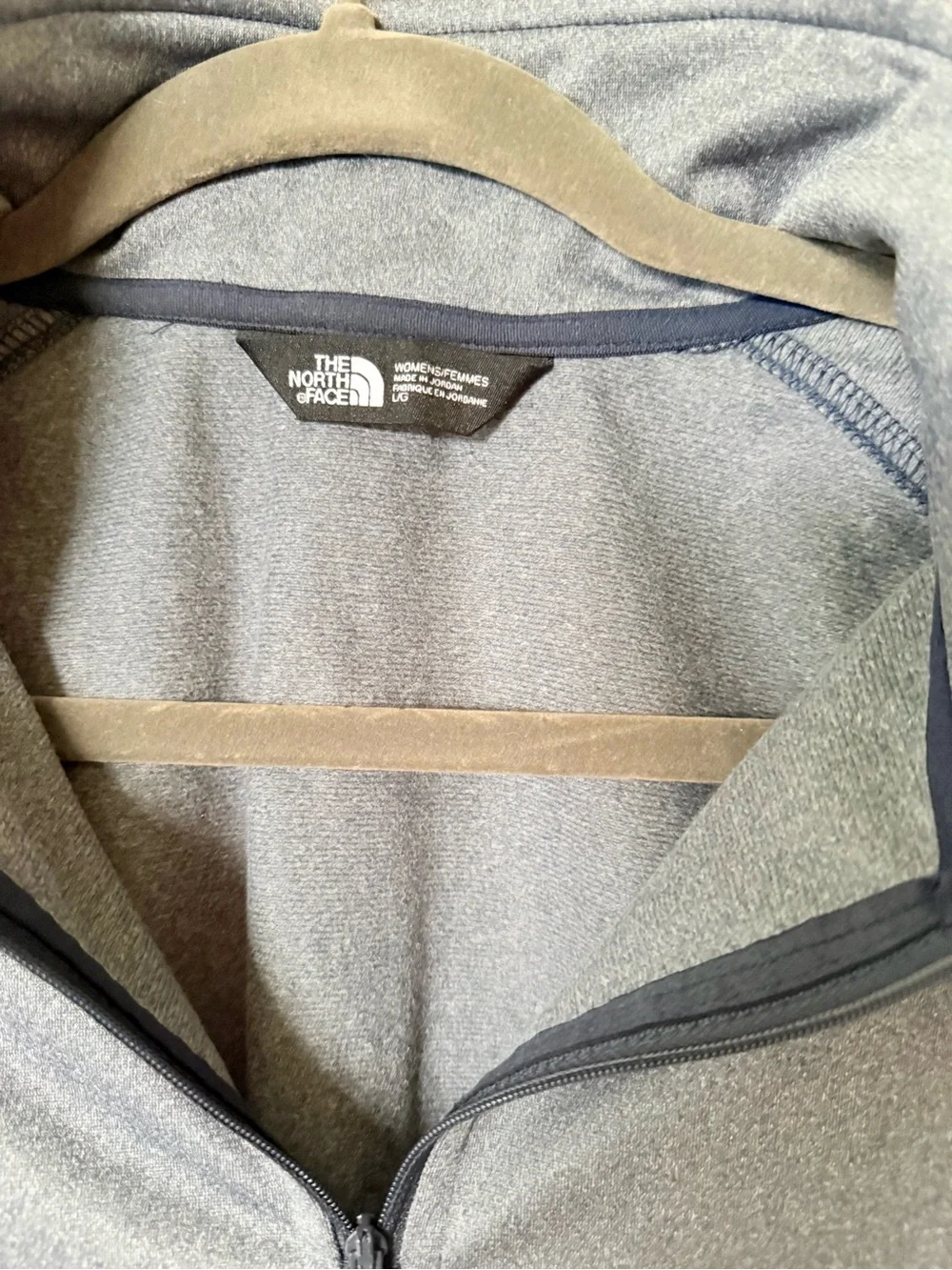 The North Face Men's Heathered Gray Half-Zip Pullover
